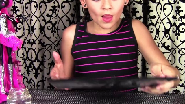 [Makeup Tutorial For Beginners 2015] Monster High Catty Noir Doll Makeup for Halloween or