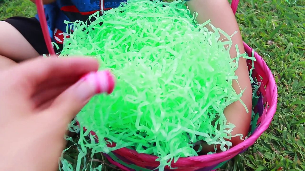 GIANT EASTER EGG SURPRISE BASKET Yummy Easter Chocolate Candy Lego Family Fun Video