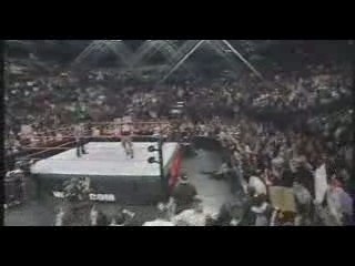 WWE - Stone Cold returns to RAW December 2003