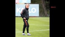Galatasaray, Yeni Teknik Direktörü Jan Olde Riekerink Yönetiminde Çalıştı