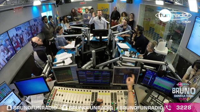 Christian Clavier et Ary Abittan-Bruno dans la radio : le choix des acteurs de Les Visiteurs : La Révolution