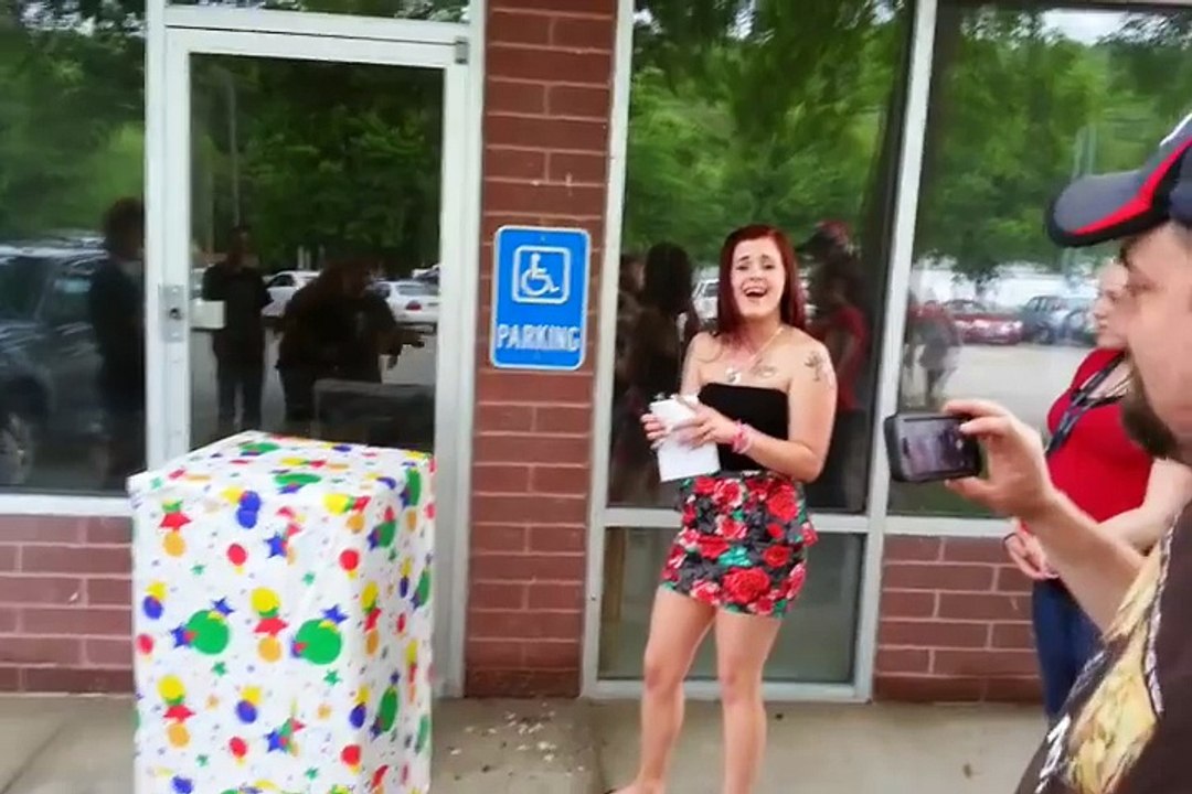 Big brother surprises little sister for her bday