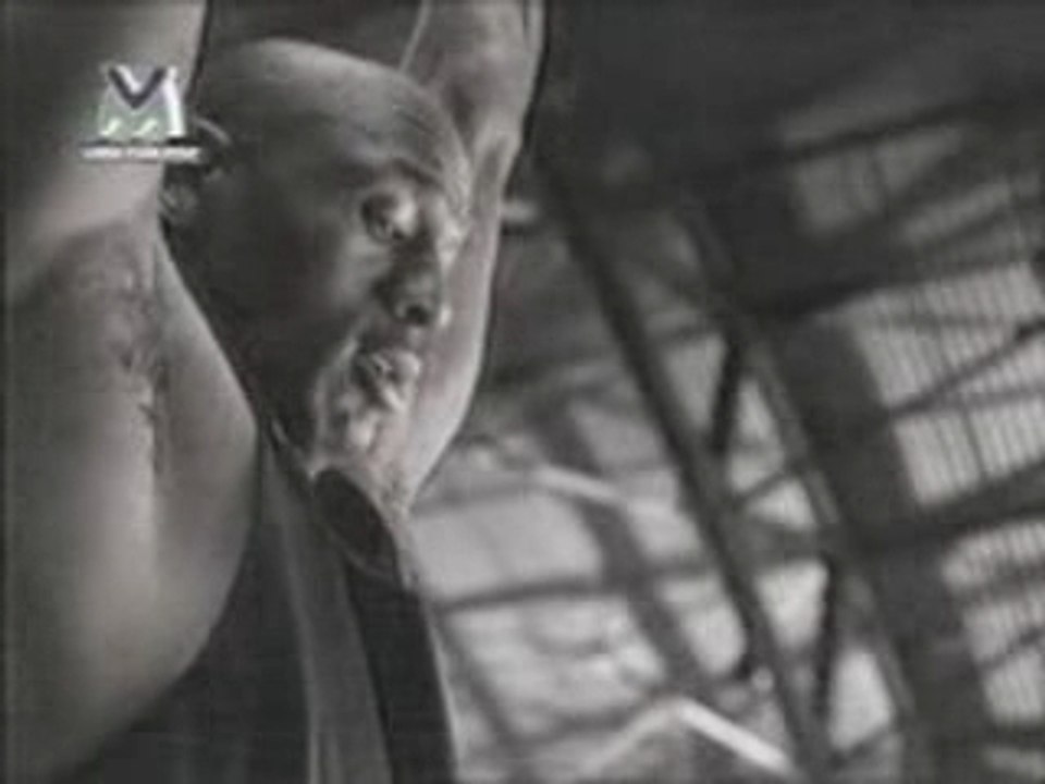 Nike Air Jordan XI Commercial - 100 Foot Hoop