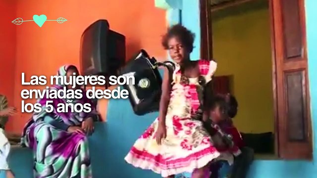 Las costumbres más extrañas que sufren las mujeres en el mundo