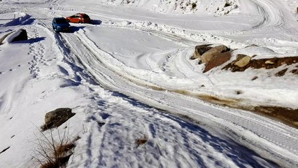 下载视频: Prueba Subaru XV 2016 en nieve y hielo