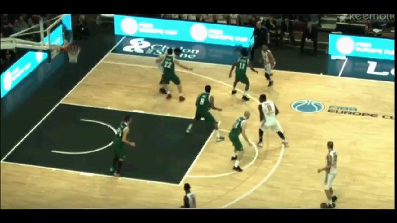 Le dunk de la soirée !
