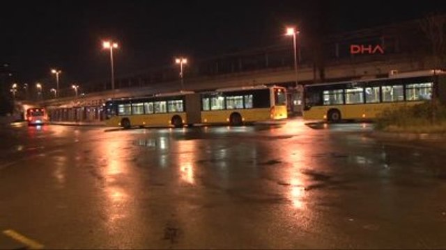 Çantasında Uyuşturucu ile Metrobüs Çıkışında Yakalandı