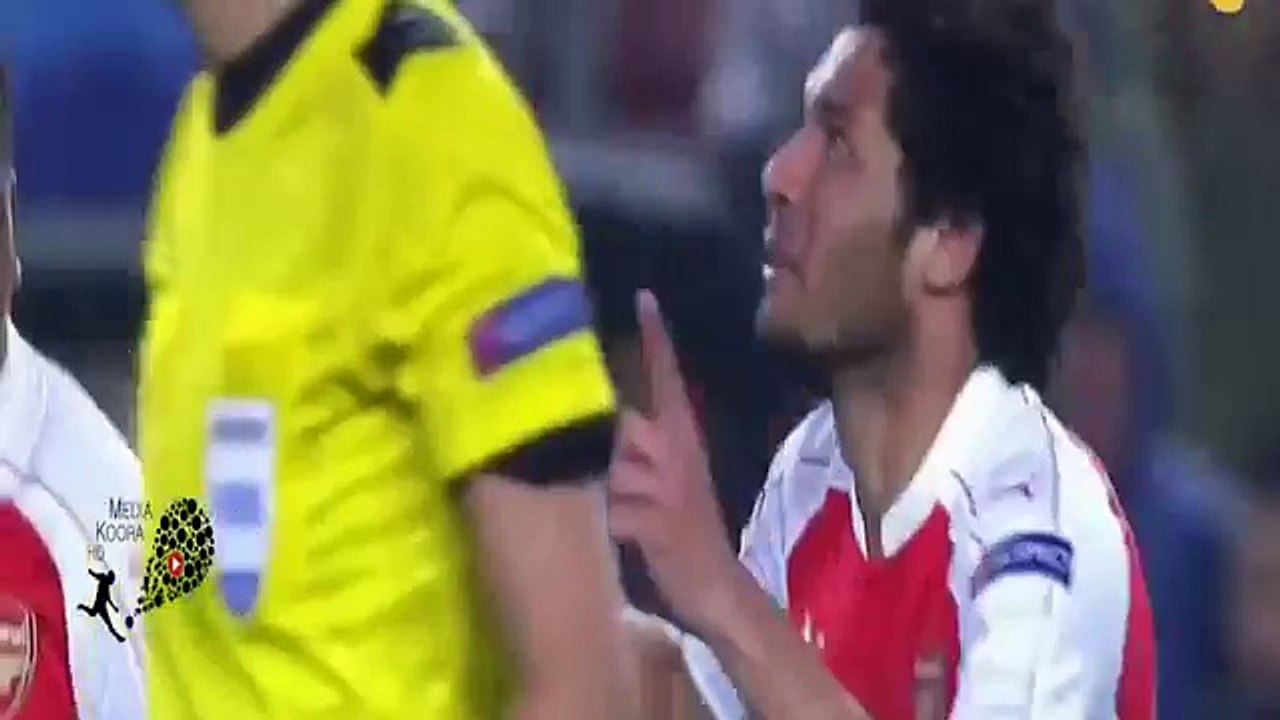 هدف محمد النني فى مرمي برشلونة فى دوري ابطال او...