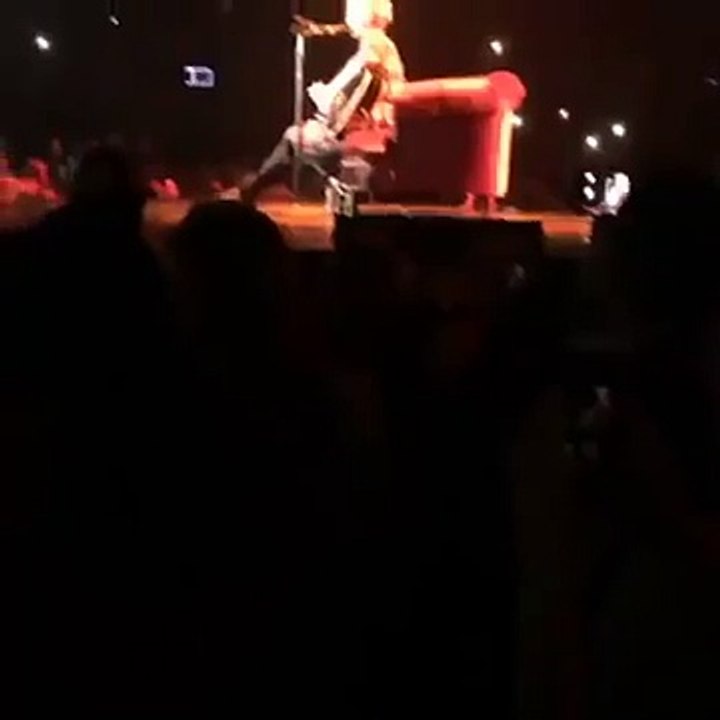 Justin Bieber performing 'Love Yourself ' 'in the Purpose Tour in Seattle , Washington - (March 09 )_2
