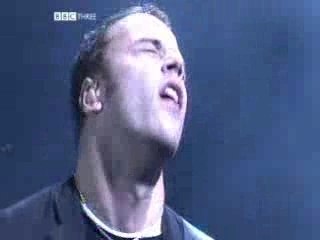 Muse - New Born (Live At Glastonbury 27th June 2004)