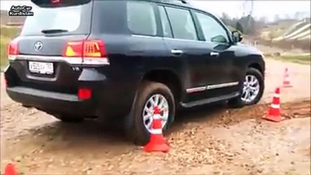 Difference between Land Cruiser V8 & Range Rover Off-Road Test