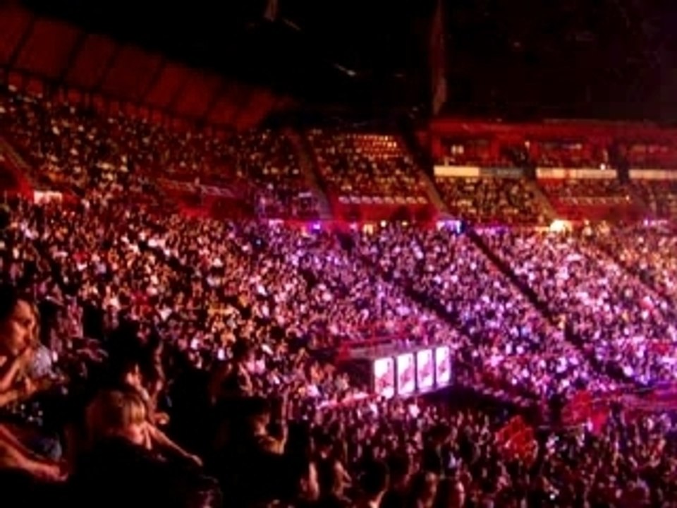 Début du concert de justin
