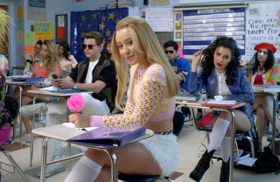 Iggy Azalea - Fancy (Explicit) ft. Charli XCX