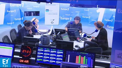 Attentats : les parlementaires se rendent au Bataclan