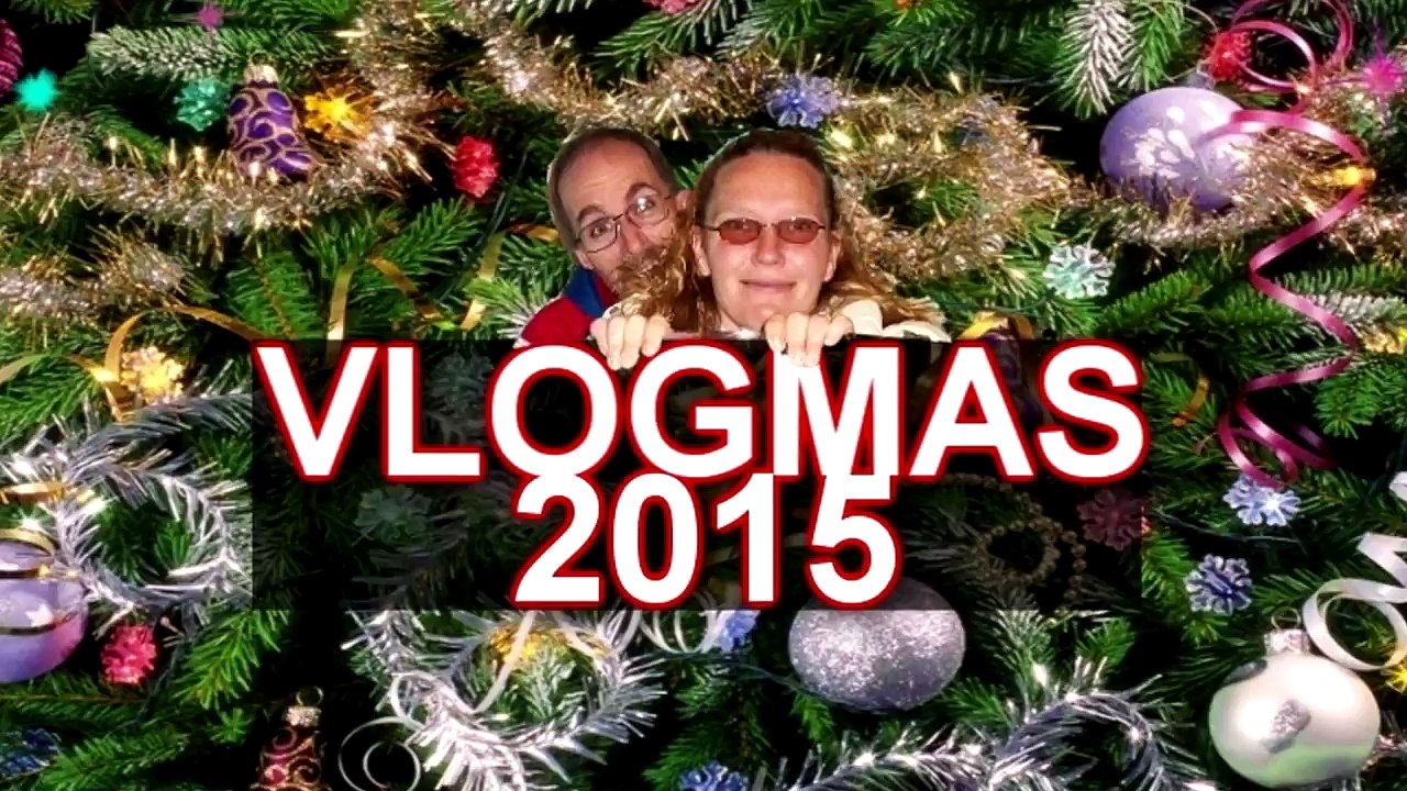 Vlogmas Day 6 - Cat Kisses