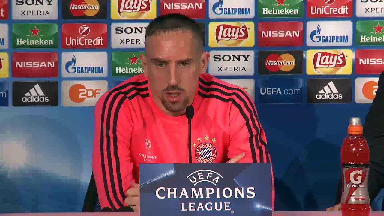 FC Bayern München - Franck Ribéry über David Alaba- 'Der beste Spieler der Welt'