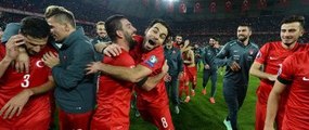 Türkiye'nin Euro 2016'da Giyeceği Formalar Belli Oldu