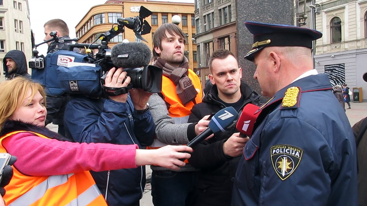 Рига полиция отвечает СМИ 16 3 2016