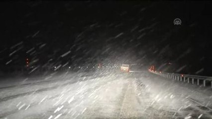 Van'da Kar Yağışı