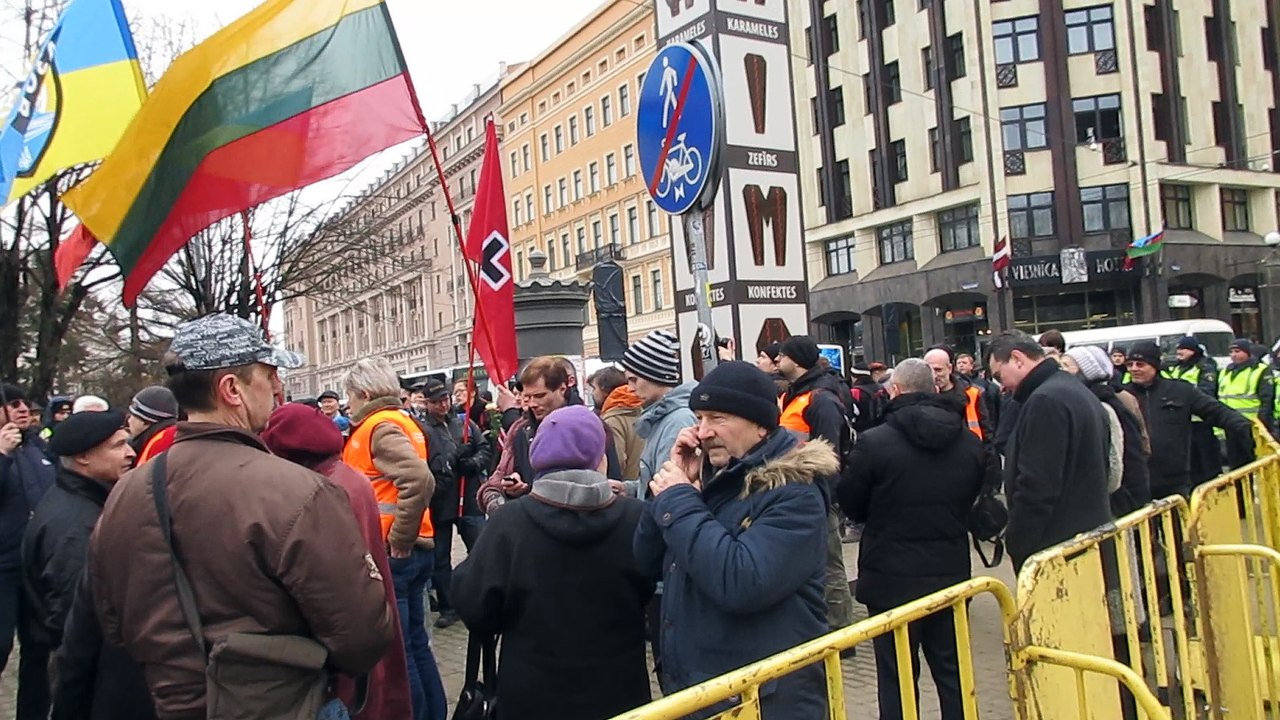 знамена  Азова в Риге 16 3 2016