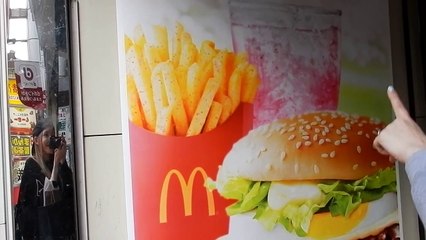 Vlog | Shaylor Trying McDonalds New Sakura Menu