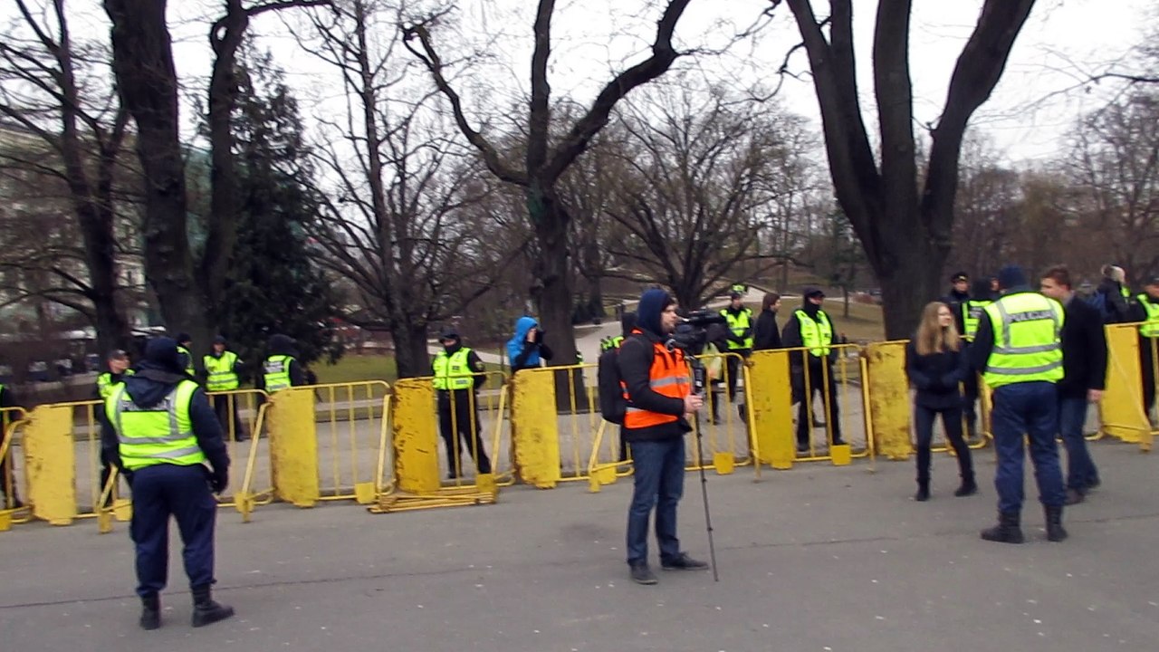 знаменосцы уходят 16 марта 2016 РИга