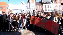 Lens : des lycéens manifestent contre la loi Travail