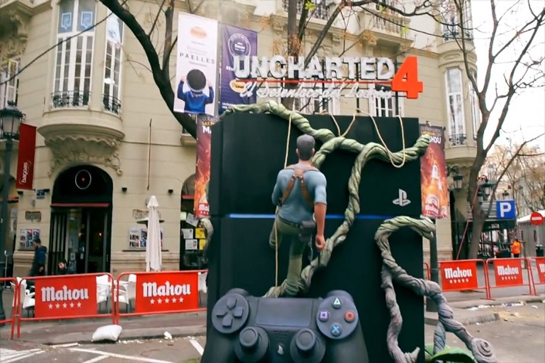 Salva la PS4 20º Aniversario del fuego de las Fallas