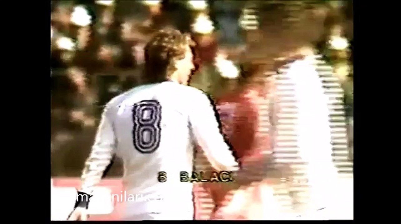 16.03.1983 - 1982-1983 UEFA Cup Quarter Final 2nd Leg FC Universitatea Craiova 1-0 1. FC Kaiserslautern