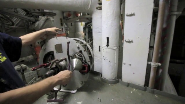 Visitez un énorme navire de la 2nd Guerre Mondiale comme si vous y étiez