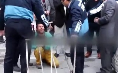 "Öldür beni, ekmek teknemi alma"