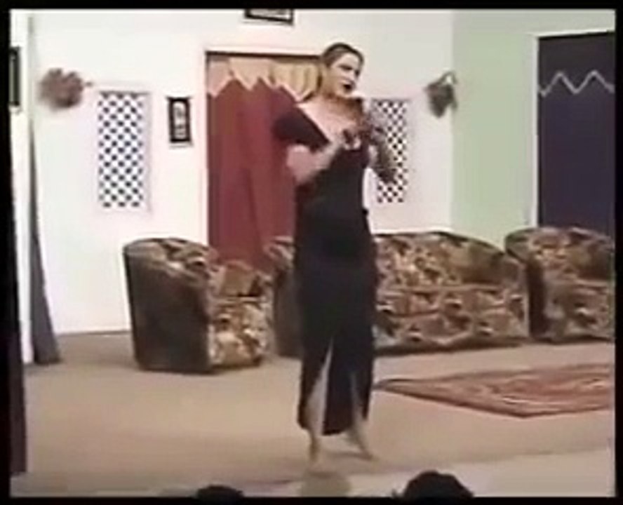 Saima Khan Hot Mujra