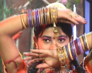 बुन्देलखंडी लोकगीत / जा राइ बजारे पाटियां / चन्द्रभूषण पाठक