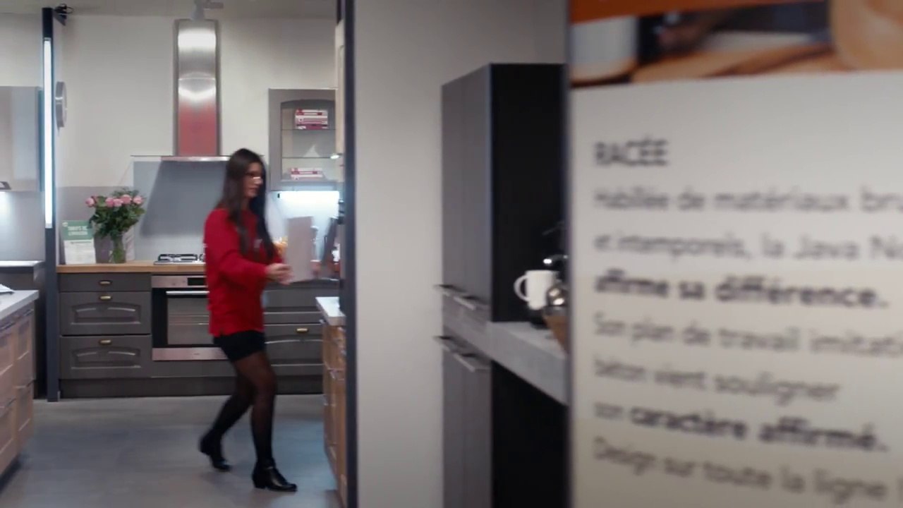 Proximity BBDO pour Conforama - «Avant l'ouverture» - mars 2016