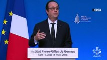 François Hollande rate toujours tout