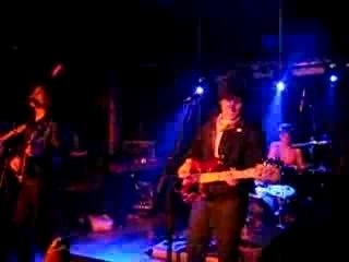 Swet Suits - Man in the street Triptyque