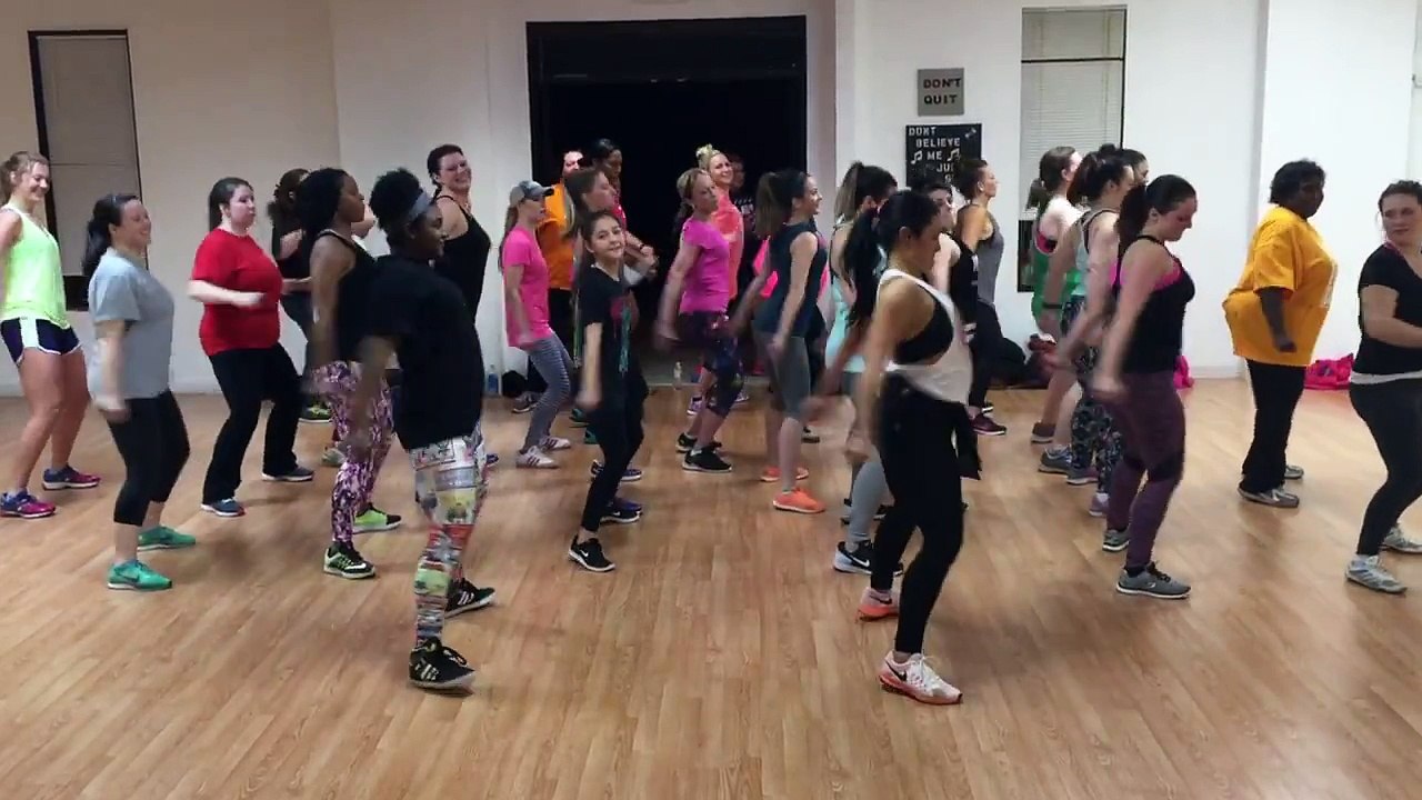 Juvenile - Back That Thang Up ft. Lil Wayne (Dance Fitness with Jessica)