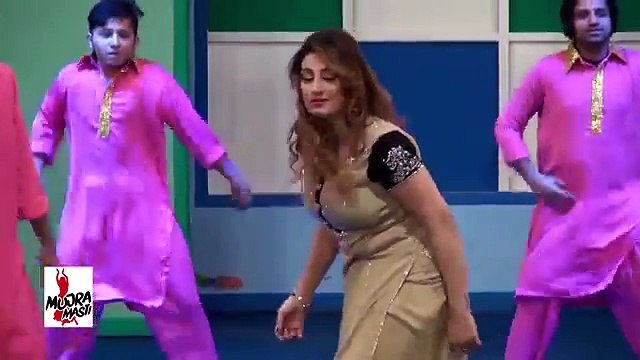 Har pasey dhol wajdey - Kismat baig best live mujra - Pakistani hot nanga mujra 2016