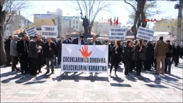 Karaman'da Sivil Toplum Kuruluşlarından, 10 Çocuğun Cinsel İstismara Uğramasına Tepki