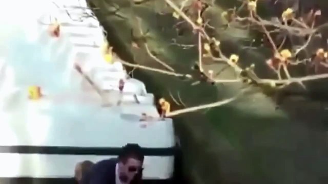 ЛОДКИ НА ТРАСЕ ПРИКОЛЫ НА РЫБАЛКЕ