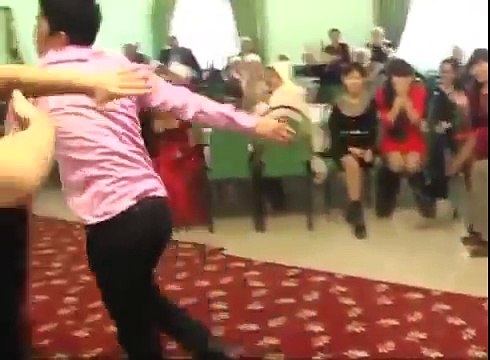 Танец-прикол на свадьбе Казахов