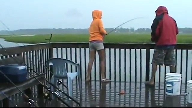 Прикол на рыбалке Такого никто не ожидал! (1)