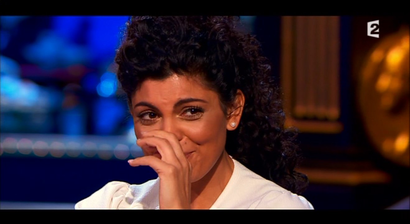 L'émotion de Nawell Madani dans Folie Passagère - ZAPPING TÉLÉ DU 17/03/2016