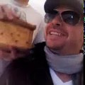 Donnie Wahlberg Bubble Tweet-Marshmellow Minute 1-7-10