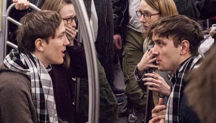 Twins pranks people on the subway with time travel gag | Adorabo