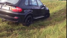 BMW X5 Diagonal Test Drive 4x4 Off-road [SD, 480p]