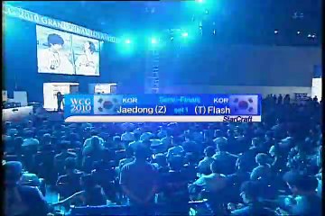 [2010 GF]Starcraft  Semi-Final Set 1- Jaedong (KR) vs. Flash(KR)  English