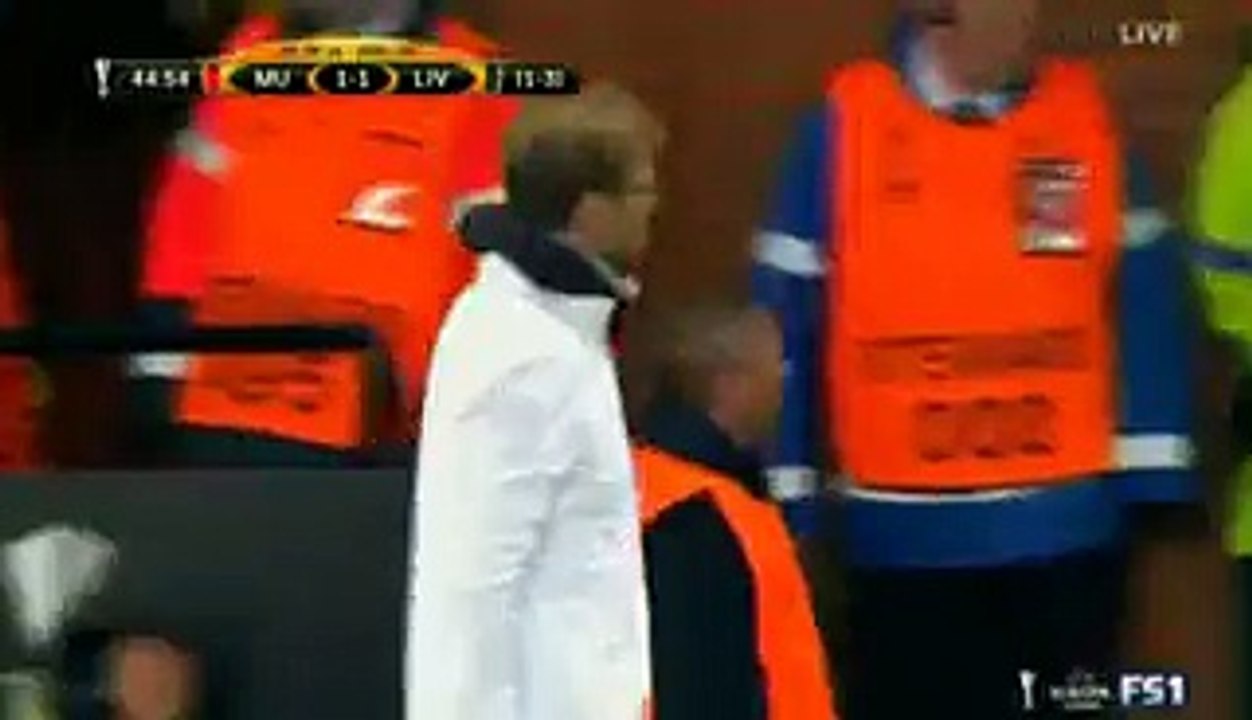 Philippe Coutinho Amaizing goal against Manchester United