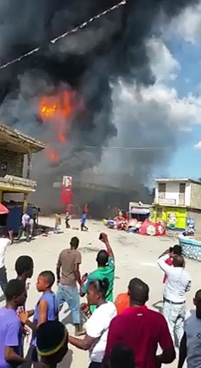 hinche incendie pompe ESSENCE