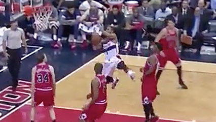 Ramon Sessions Tries to Be Like John Wall, Fails Miserably